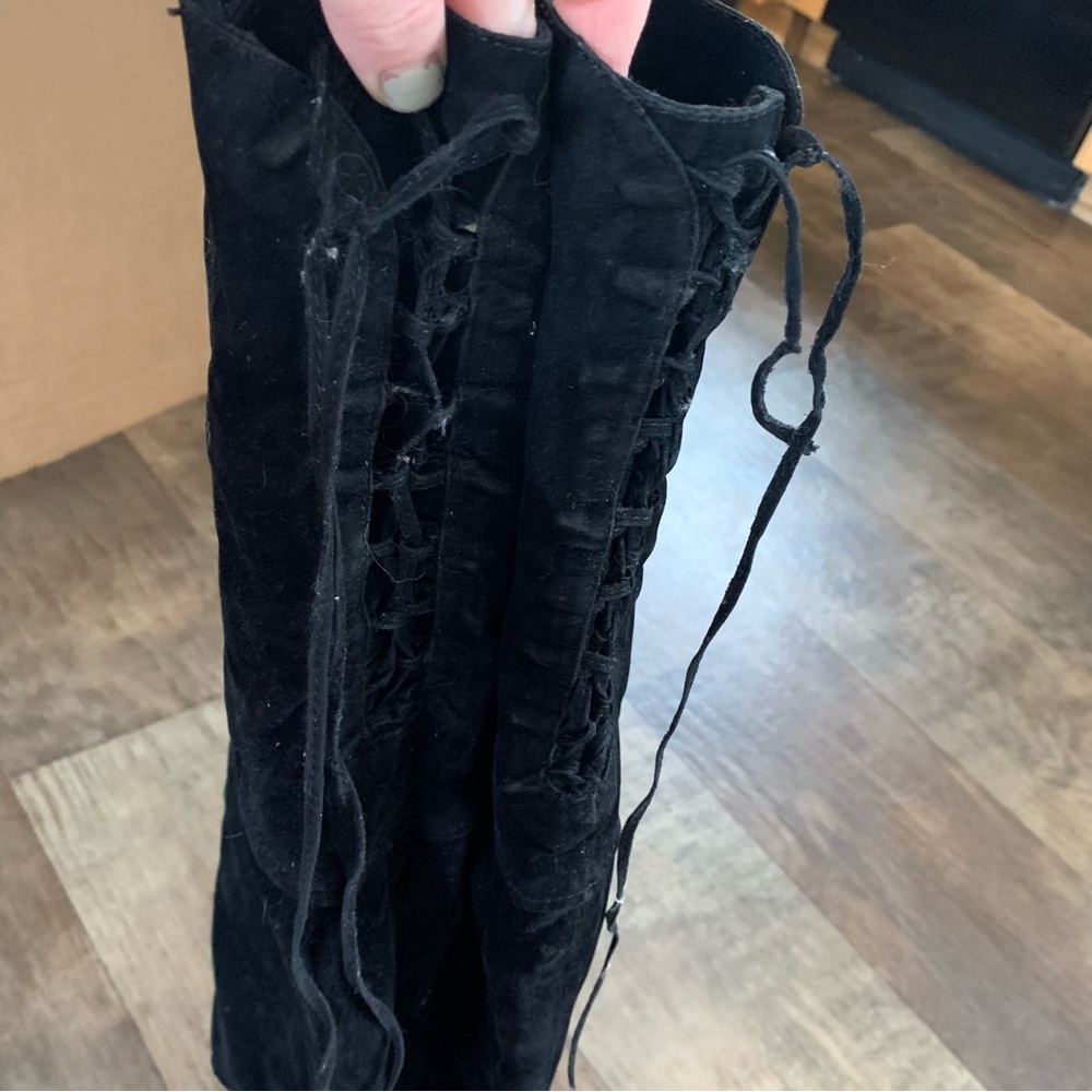 Frederick’s of Hollwood thigh high suede like heeled boots - Picture 7 of 10